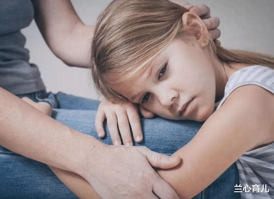 兰心育儿|15岁女孩要5千零花钱，父亲只给了3千，情绪失控跳下5楼