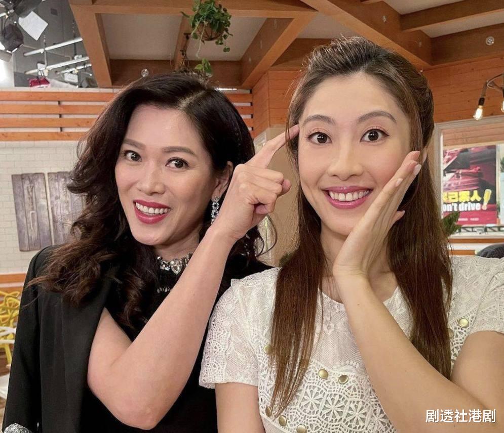 恭喜！28歲TVB著名女星承認被求婚成功，未婚夫是中年叔叔非富即貴-圖8