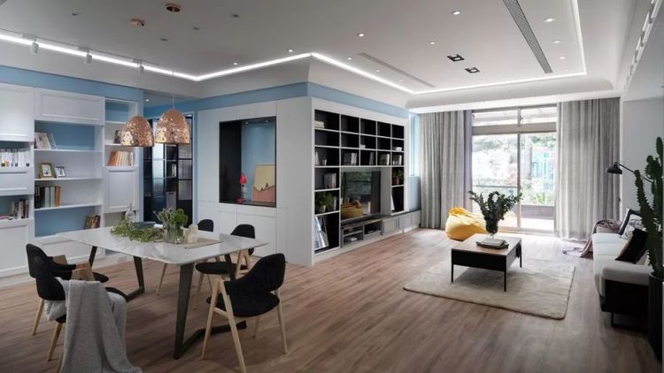 台湾的148平现代风三居室，电视背景墙用来做收纳