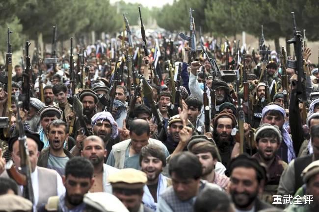 美国|世事无常!西方社会局势动荡,中国飞船升空