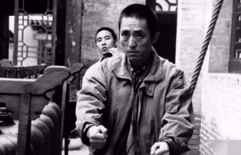 张译|张艺谋：支持女儿离婚，回来吧爸爸养你，不能让女儿受委屈