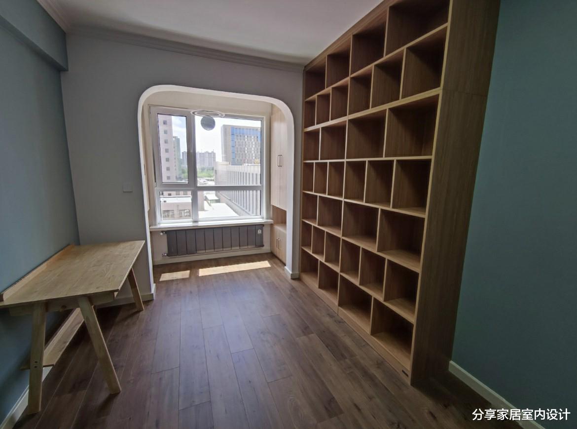 103平新房，坚持不做吊顶，放弃大白墙，打扫干净显得很有品位！