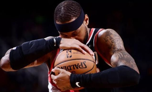 安东尼|流弊！奥尼尔瑟瑟发抖！他正在改写NBA历史！