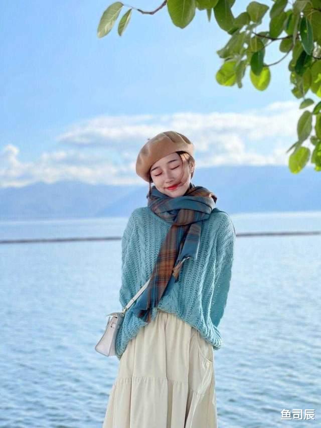鱼司辰 想要穿衣不过时，借鉴这6位时尚博主的穿搭技巧，实用又洋气