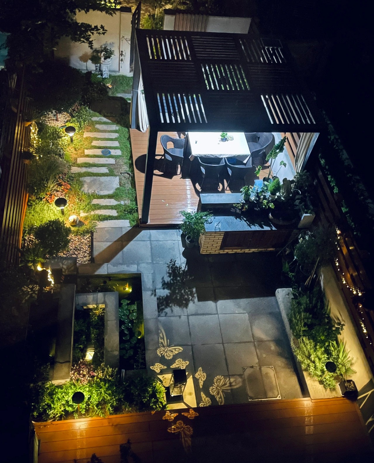 ?6万不到,改造72㎡现代庭院花园,教你做一个低维护的懒人花园