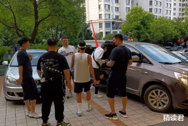 精读君|47岁钟汉良无滤镜近照曝光:开挂的人生,都把自律变成了习惯