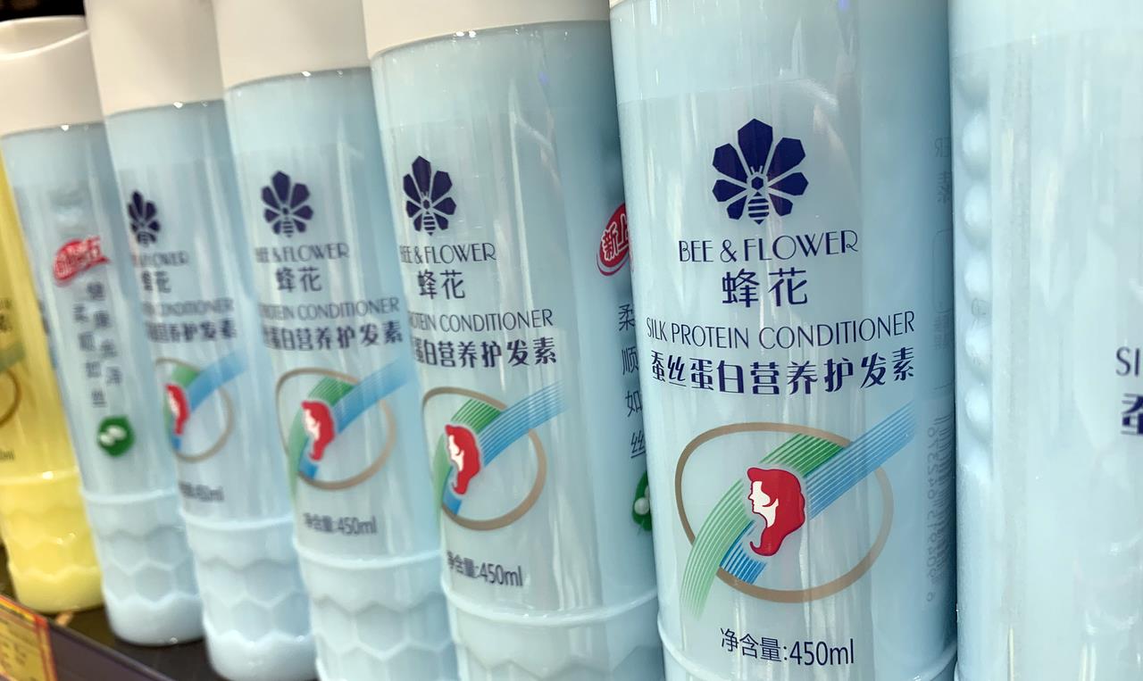 抖音|当蜂花被传倒闭 57万用户干了这样一件事