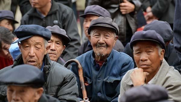 信贷 11万亿信贷总额,负债从3%升至55% ?四大现象正影响着4亿家庭