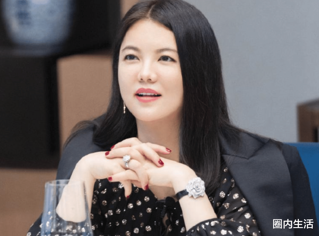 赵丽颖|李湘和现男友的料？前者给自己竖立“女王”人设，洗清前任的抹黑