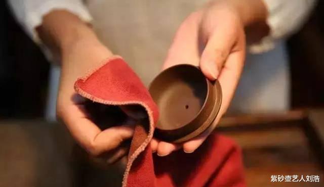 |都在说紫砂壶要整口，为什么要整口？老壶不都没整口吗？