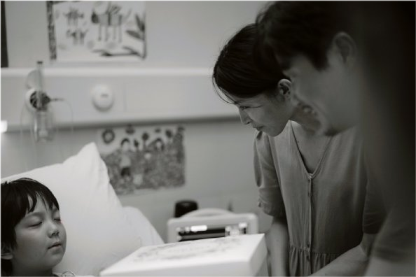 文咏珊|文咏珊丝毫不输baby！素颜出镜颜值照样出众，穿着简单却又不失高级