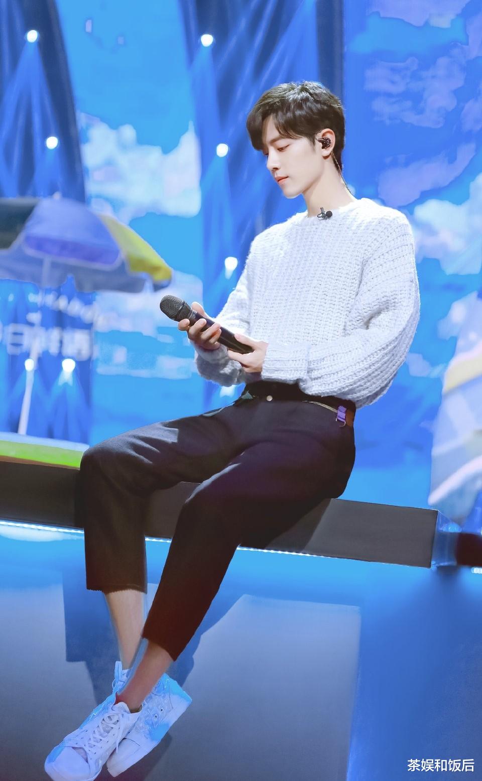 肖战|继“营销鬼才”后，小飞侠再出油菜花展，肖战：你们让我压力好大