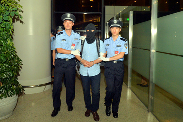 情趣奇闻|出轨的妻子,被妻子和情夫合谋杀害的丈夫