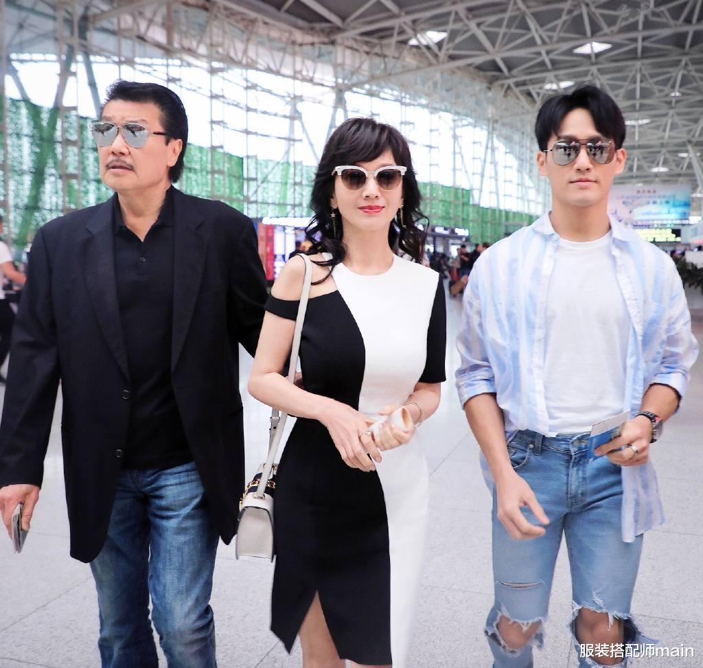 服装搭配师main|38岁演白蛇成荧屏经典,67岁气质超赞,这才叫岁月从不败美人