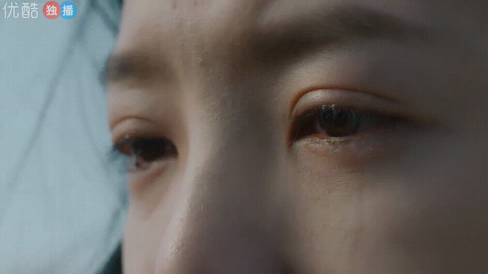 陈漫|《女心理师》热度飙升第一，杨紫井柏然倪萍联手！观众：第1集哭了4次