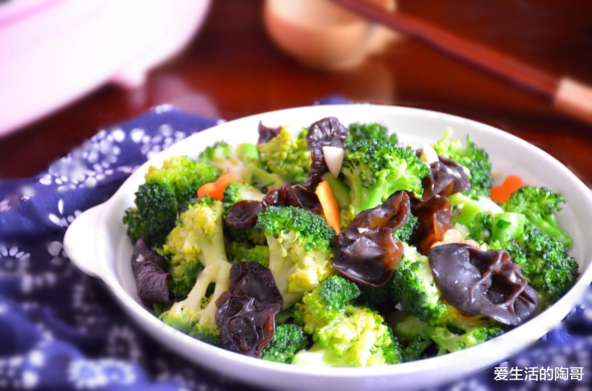 西兰花|减肥不用节食,5道越吃越瘦的美味家常菜,不到一月体重悄悄就轻