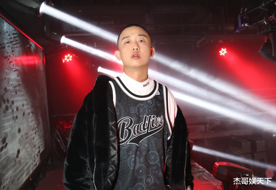 电影骑士|陈小春和GAI都是“哥”，但一个是“真大哥”，一个是“装大哥”