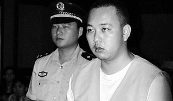 有心人喵喵 男子压力大心生歹念，持刀性侵三姐妹后灭口