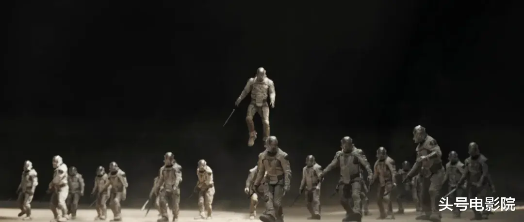 袁咏仪|最难拍科幻片首映，获8分钟起立鼓掌！被赞太空版《权力的游戏》