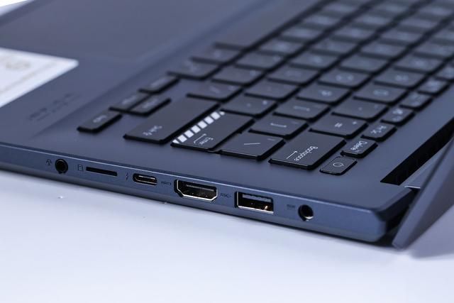 華碩|打工人年末福音！華碩OLED本特惠，高效辦公+影音神器一步到位