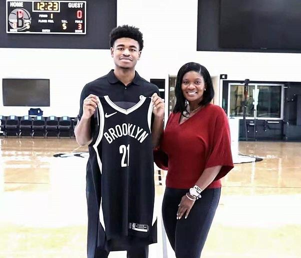 可馨育娃|锁定三巨头，搞来四巨头！篮网荣登夺冠榜首