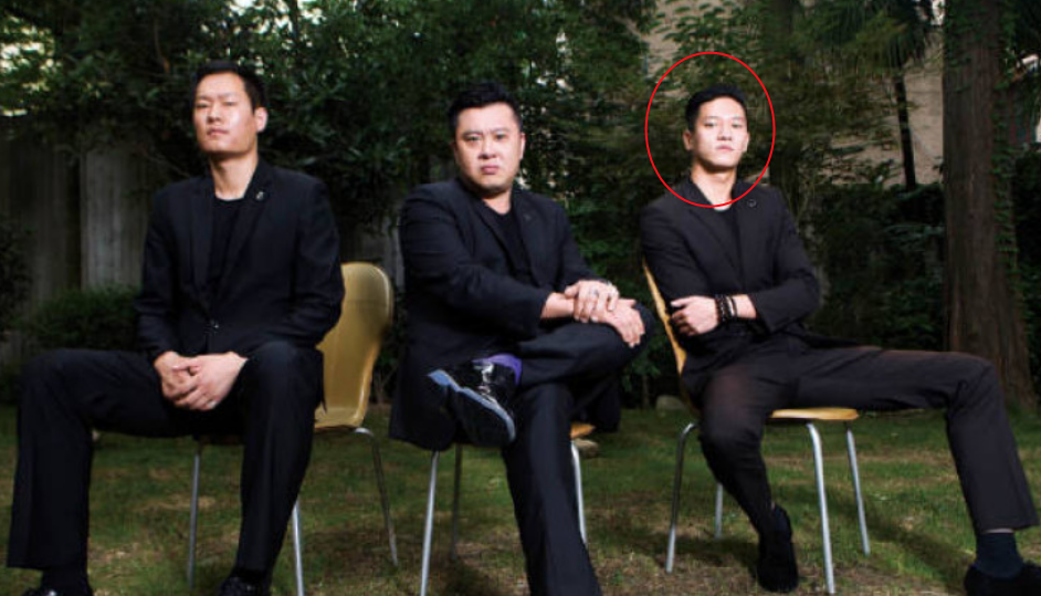 黄晓明|黄晓明保镖身高长相太出众被开除，后获邓超赏识还娶了孙俪经纪人