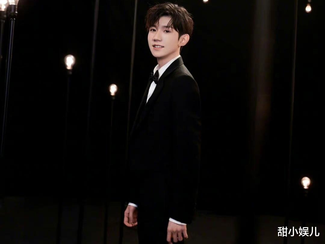 明星大侦探|跨年晚会上的“打工人”：3位参加3场，周深堪称“娱乐圈劳模”