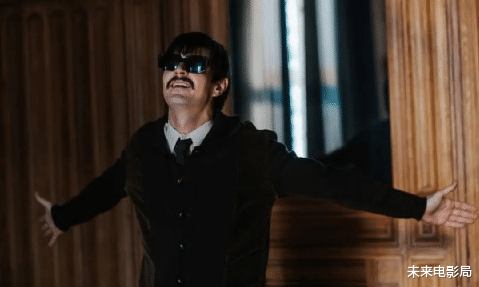 |双眼失明,也无法阻挡他逆袭,这片真励志!