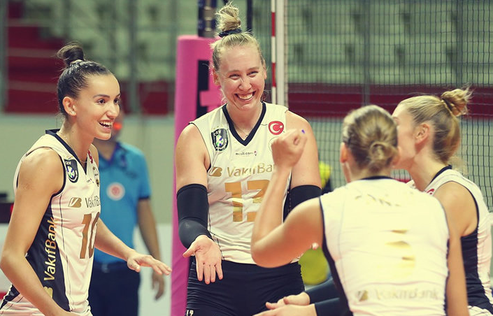 朱婷|曝朱婷拒绝160万欧报价,或在明年初再留洋,瓦基弗续约两大主攻