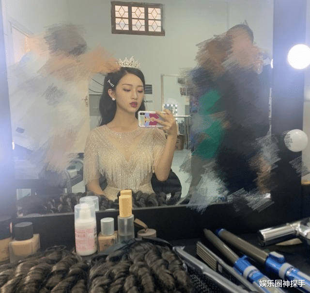 邓恩熙|童星邓恩熙长大了，从小配角到大女主，16岁的她变化颇大