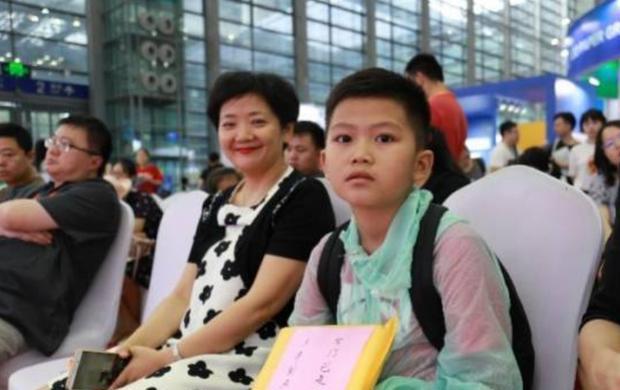 教师|年薪30万？北上广等地出现辅导班的高端“替代品”，你怎么看