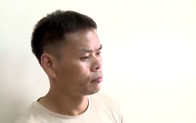 蓦然一牟 大妈找了个小16岁的女友，却没有安全感，大妈：他看上我的养老钱