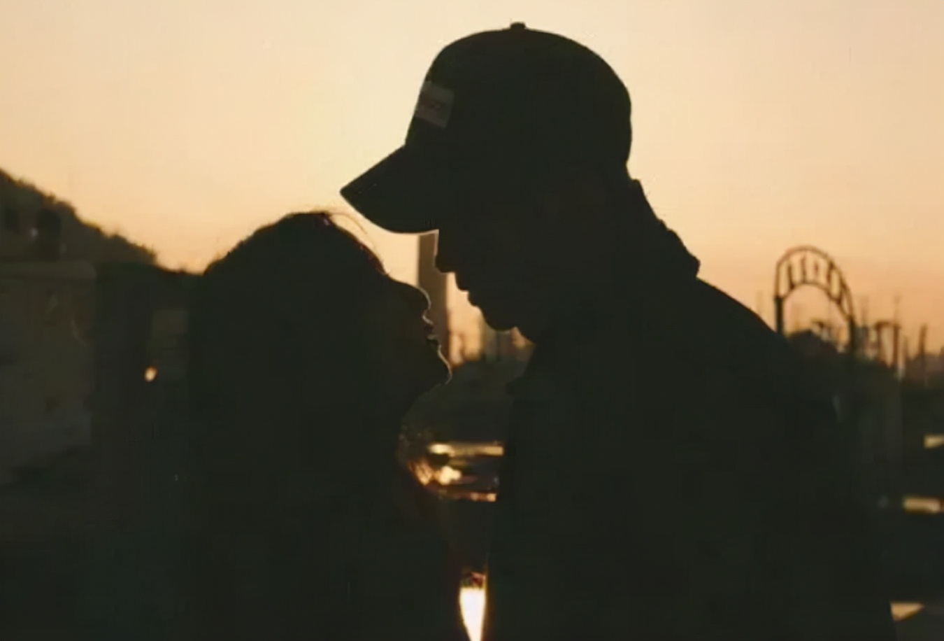 医生|43岁大哥染染HPV，“肉芽”长满腰背，男人比女人更严重？听听医生怎么说