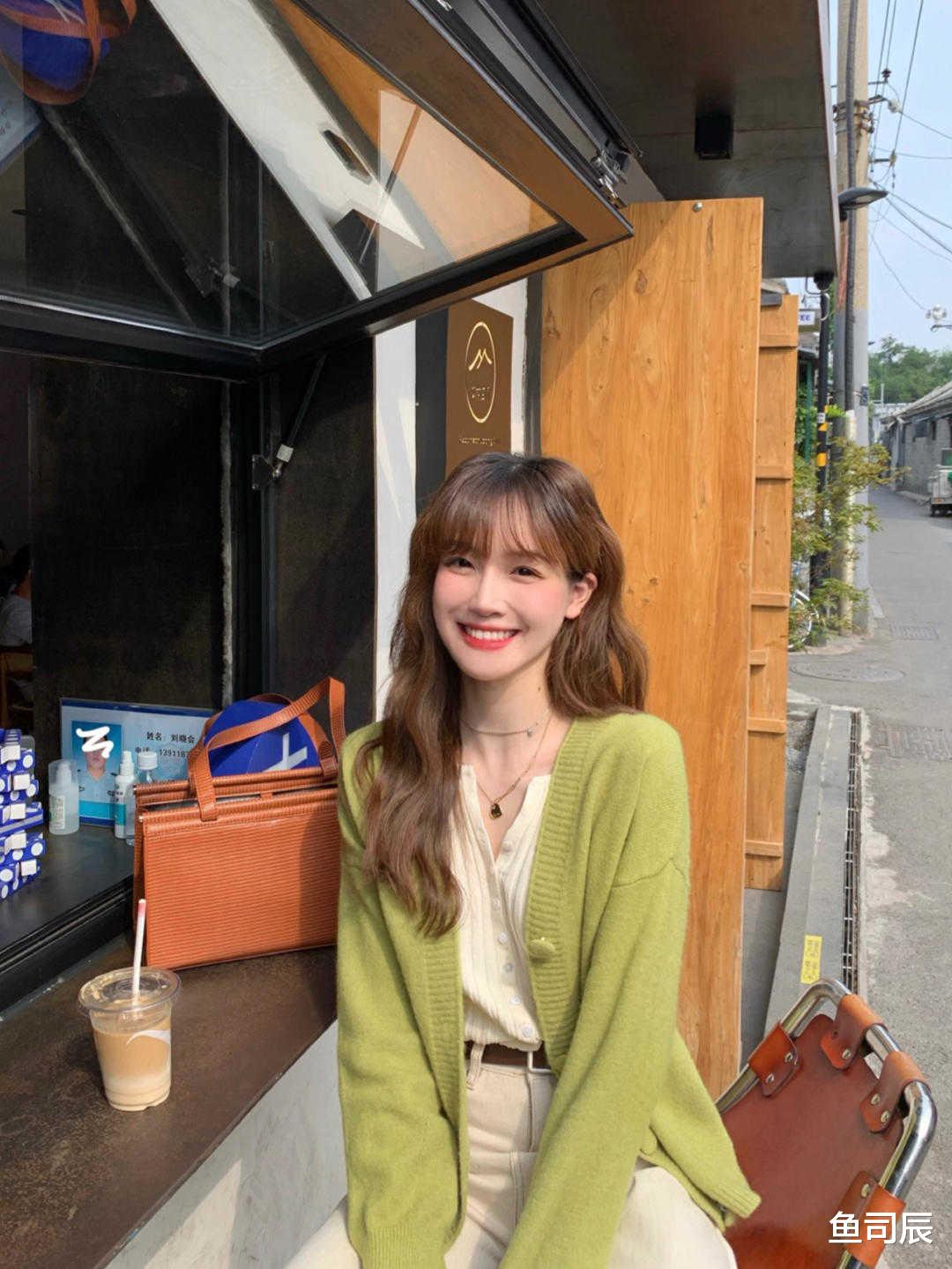 鱼司辰|针织衫有多耐看？几套活力满满的示范穿搭送你，漂亮大气