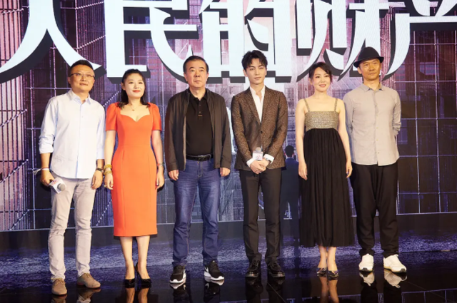 王一博|《人民的名义》姊妹篇将播，“达康书记”依旧在，靳东、闫妮主演