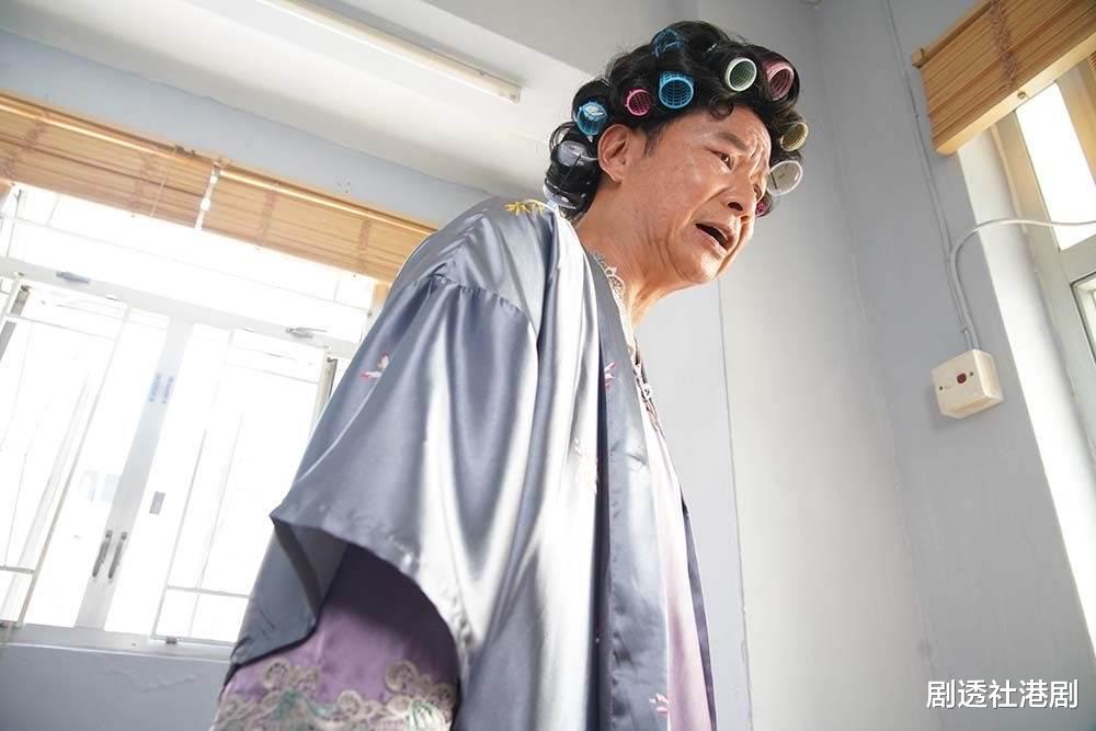 郑子诚|58岁TVB“阴谋情人”新剧反串女人，百变造型曝光，称是一大挑战