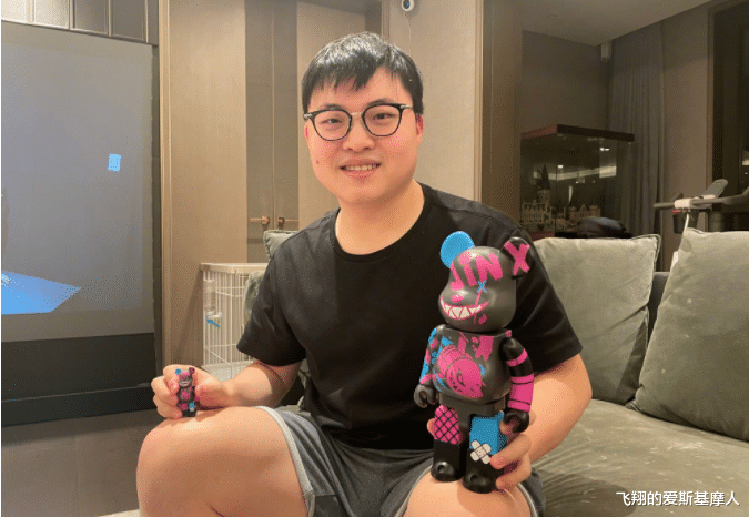 Uzi|联盟转会期大事件，UZI回归比赛，两支冠军队伍解散