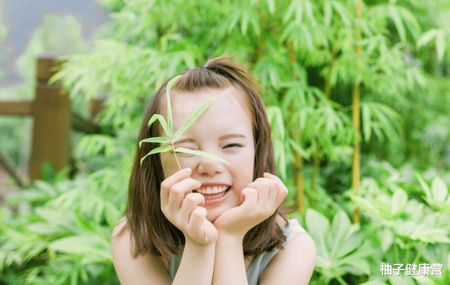 柚子健康营|为何女性要重视骨质疏松？医生：有可能提前绝经、变矮、卵巢早衰