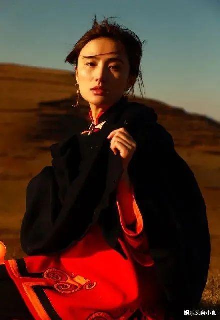 李亚鹏|爷孙恋被拍！当众拥吻，家长都见过了？