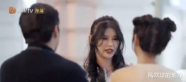 00后|她为了脸花了7位数 这个节目直击焦虑的00后