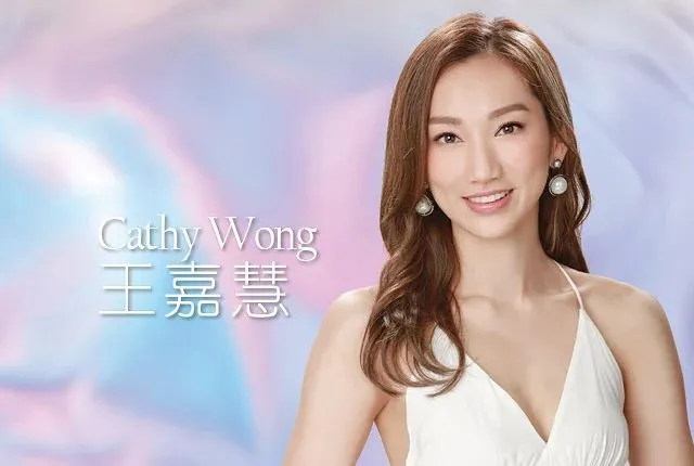 InsDaily|2021港姐冠军出炉！2亿网友却怒了：还不如亚军！