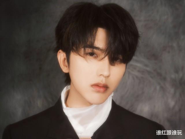 蔡徐坤|人民日报转发蔡徐坤2022心愿！争议之后，主流媒体帮他粉碎质疑