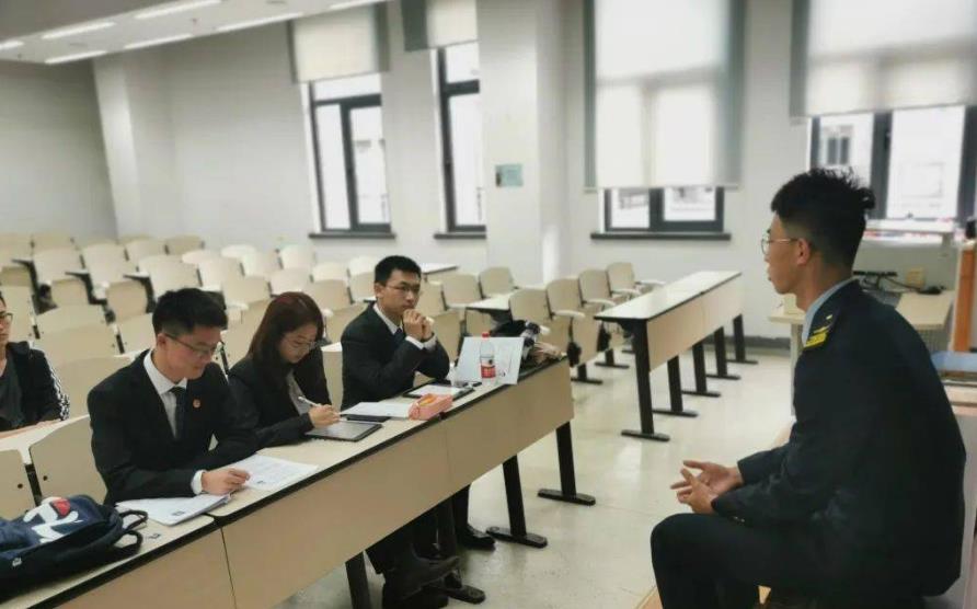 吴洪娜聊说育儿|参公人员的隐藏“高福利”职位,跟教师一样拥有超长假期