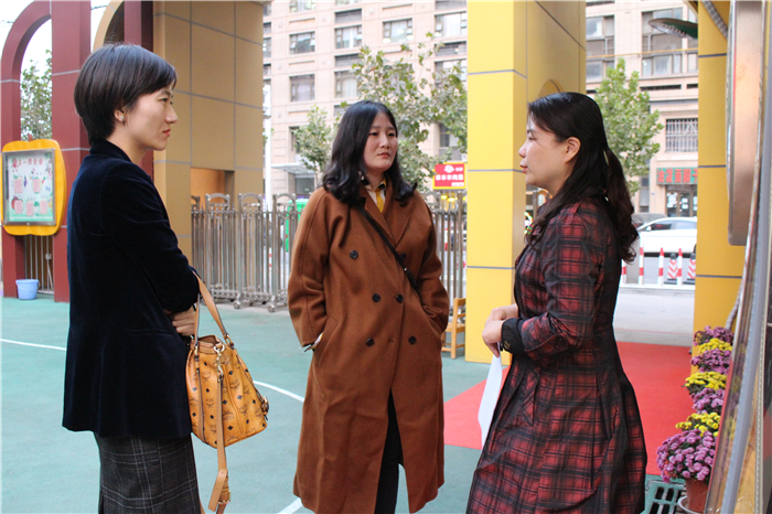 哑铃妈妈|家长常对老师说3句话,比“送礼”和“拍马屁”更管用,你说了吗