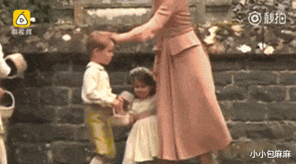 小小包麻麻|人前不训子，给孩子留面子，好的父母嘴上都有一条拉链