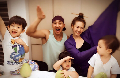 十万个家居为什么|48岁刘畊宏现状：一家人生活温馨甜蜜，女儿房还是全粉色的装修