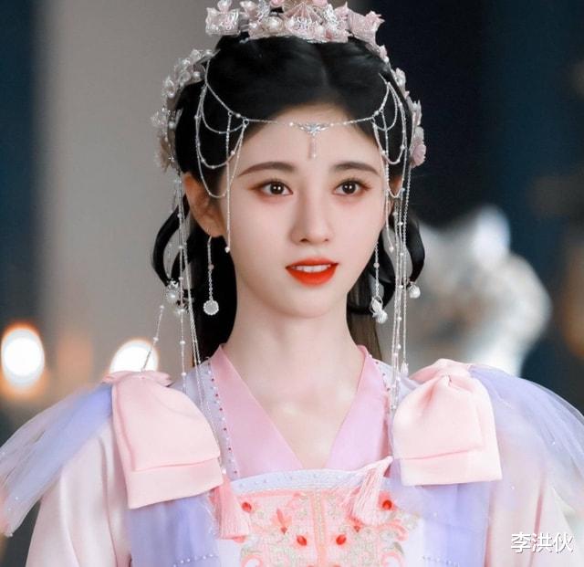 嘉南传|《嘉南传》女主被吐槽，男一男二平平无奇，还好有三个老可爱