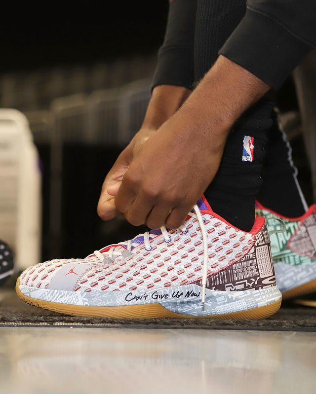 陈博主潮物Sneaker|NBA球员上脚:杜兰特和利拉德很帅气,匡威配色最好看