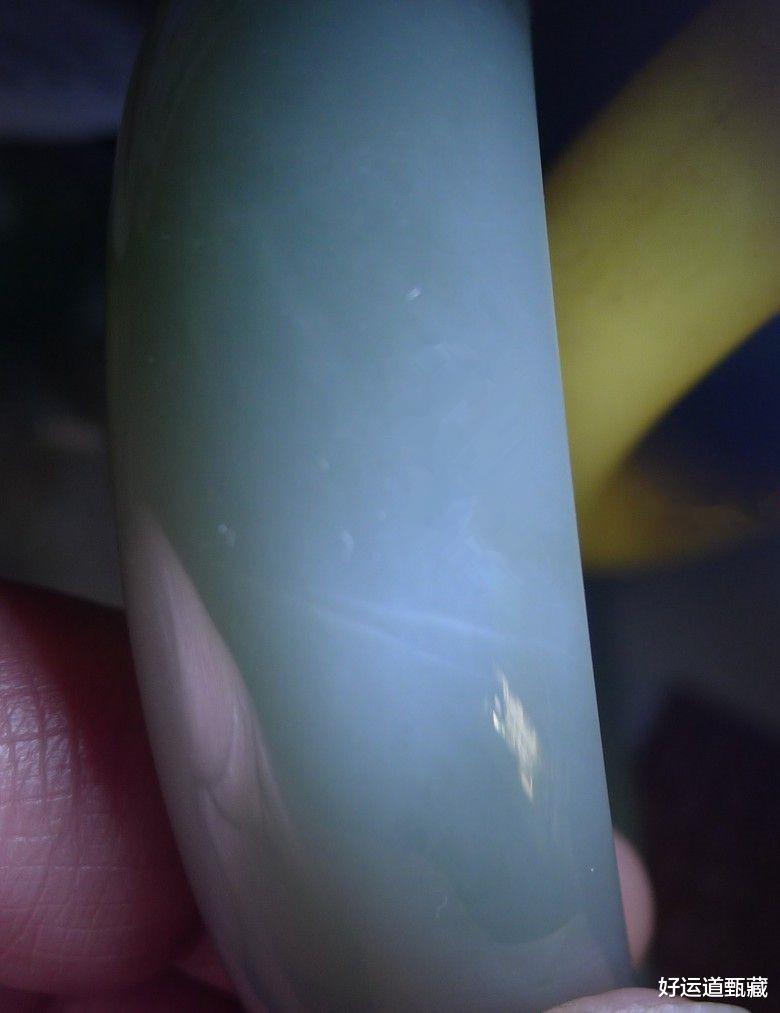 玉雕|和田玉的瑕疵有哪些？你都知道吗？想玩玉的看过来