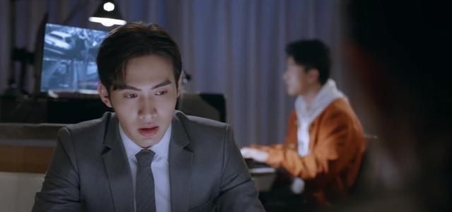 暴风眼|暴风眼：蝙蝠赵威霖悄然入境，周恋死了，沉睡者却醒了